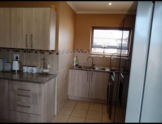 3 BEDROOM TOWNHOUSE FOR SALE IN MONTANA